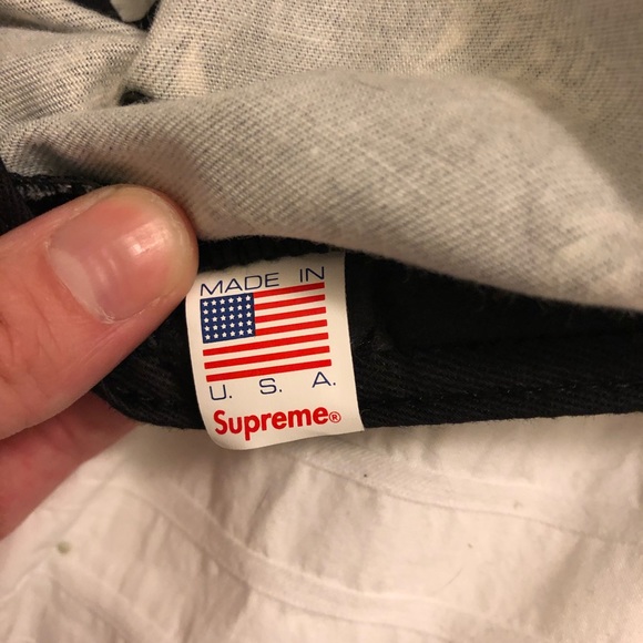 SUPREME HAT - Picture 2 of 2